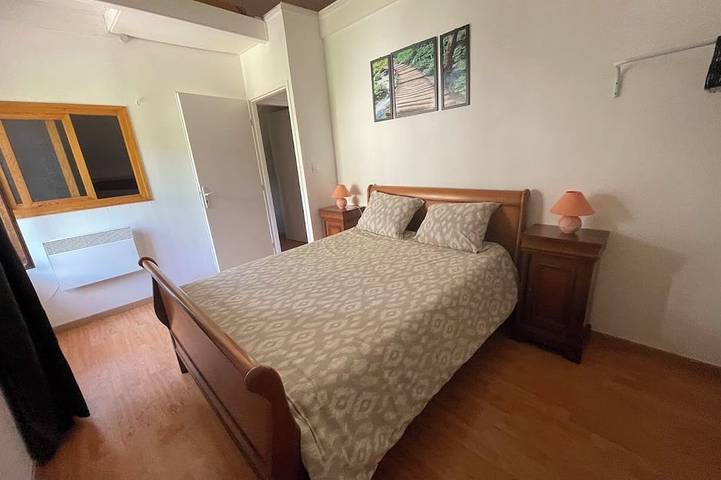 Maison avec Terrasse au pied de la reculée. in Les Planches-près-Arbois, Jura Francais