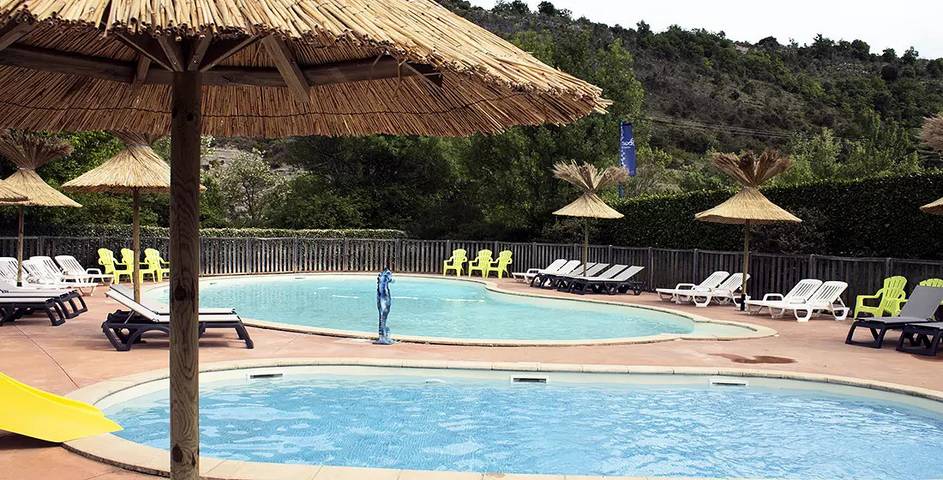 Camping pour 4 personnes, avec terrasse en Ardèche - 3