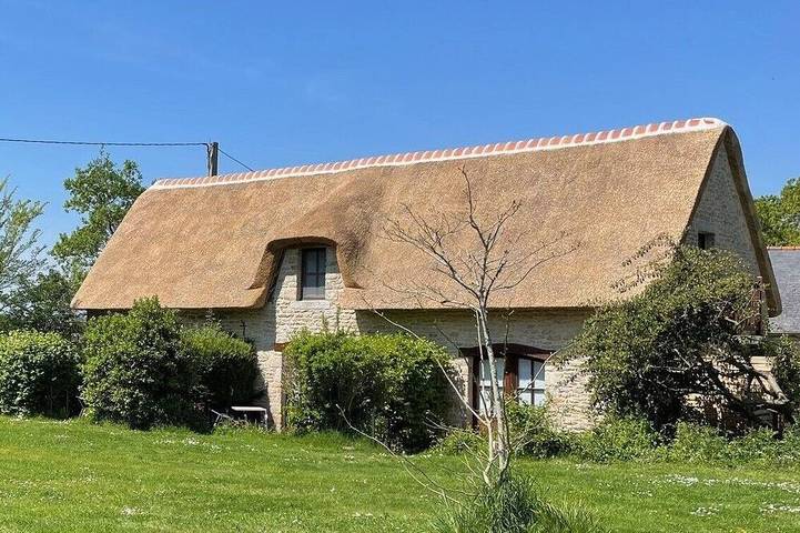 Location de vacances pour 2 personnes, avec terrasse et jardin à Plomeur