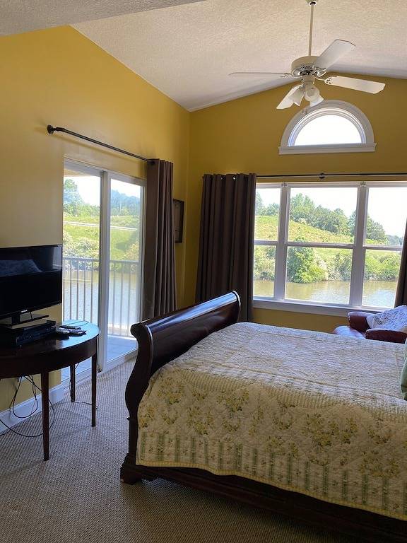 Ganze Wohnung, Condo with Awesome Lake view. in Lake Martin