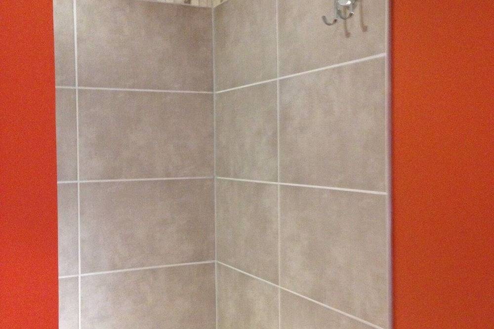 Appartement entier, Bel appartement 35m2 Chartres centre avec parking in Chartres, Région de Chartres