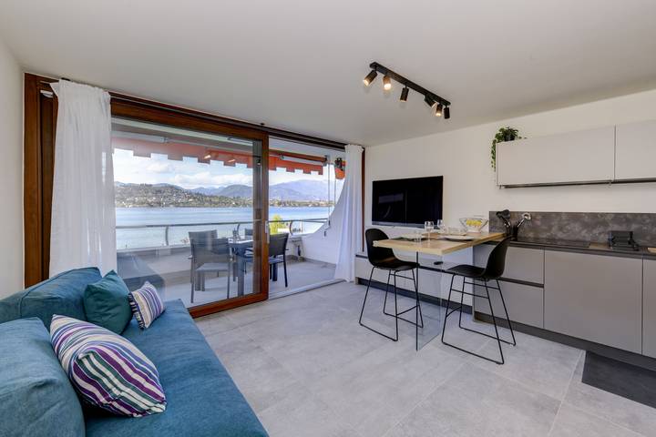 Vakantieappartement voor 4 personen, with balkon and tuin as well as uitzicht op het meer in Manerba del Garda