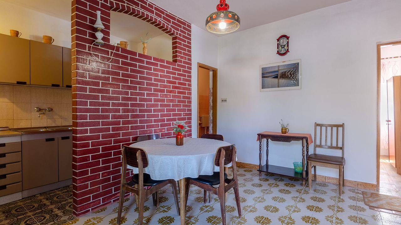 Ganze Ferienwohnung, Ferienwohnung für 6 Personen (59 m²) in Zavalatica in Čara, Korcula