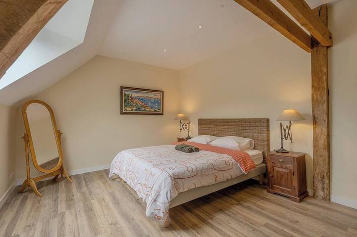 Location de vacances pour 14 personnes, avec jardin à Thorée-les-Pins - 4
