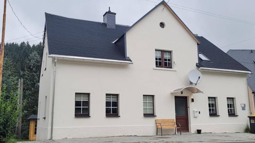 Ferienwohnung für 2 Personen, mit Terrasse und Garten sowie Sauna und Ausblick in Neuhausen/Erzgebirge