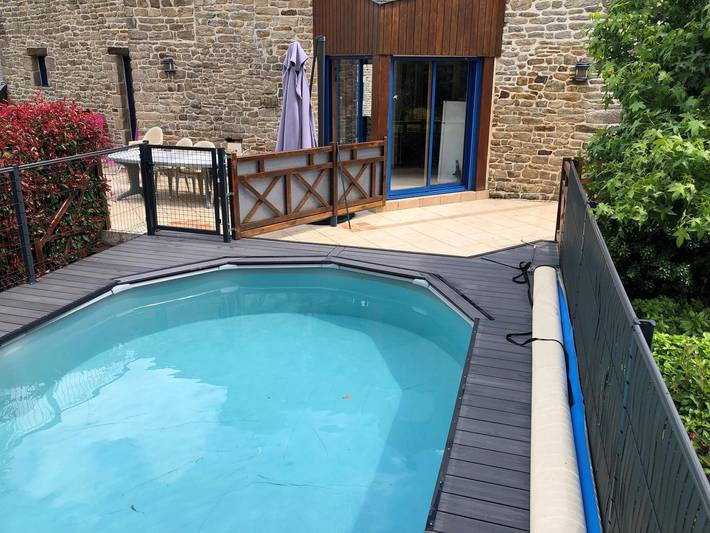 Gîte pour 8 personnes, avec Terrasse ainsi que Jardin et Piscine à Monterblanc - 2