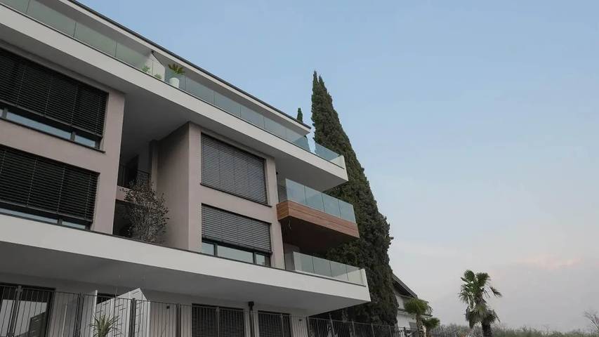 Ferienwohnung für 4 Personen, mit Whirlpool und Balkon in Riva del Garda - 2
