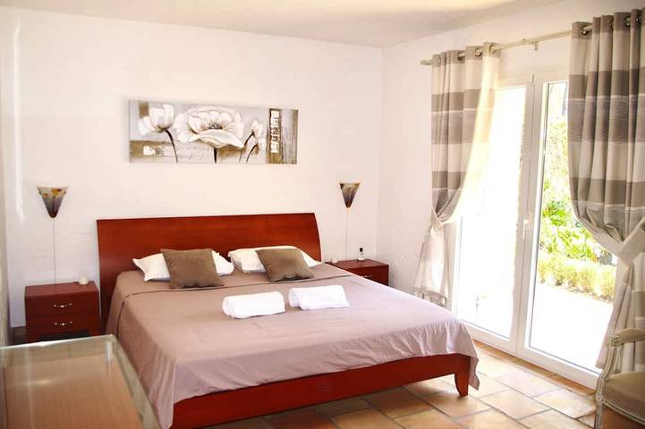 Villa pour 10 personnes, avec jardin, animaux acceptés à Valbonne - 2