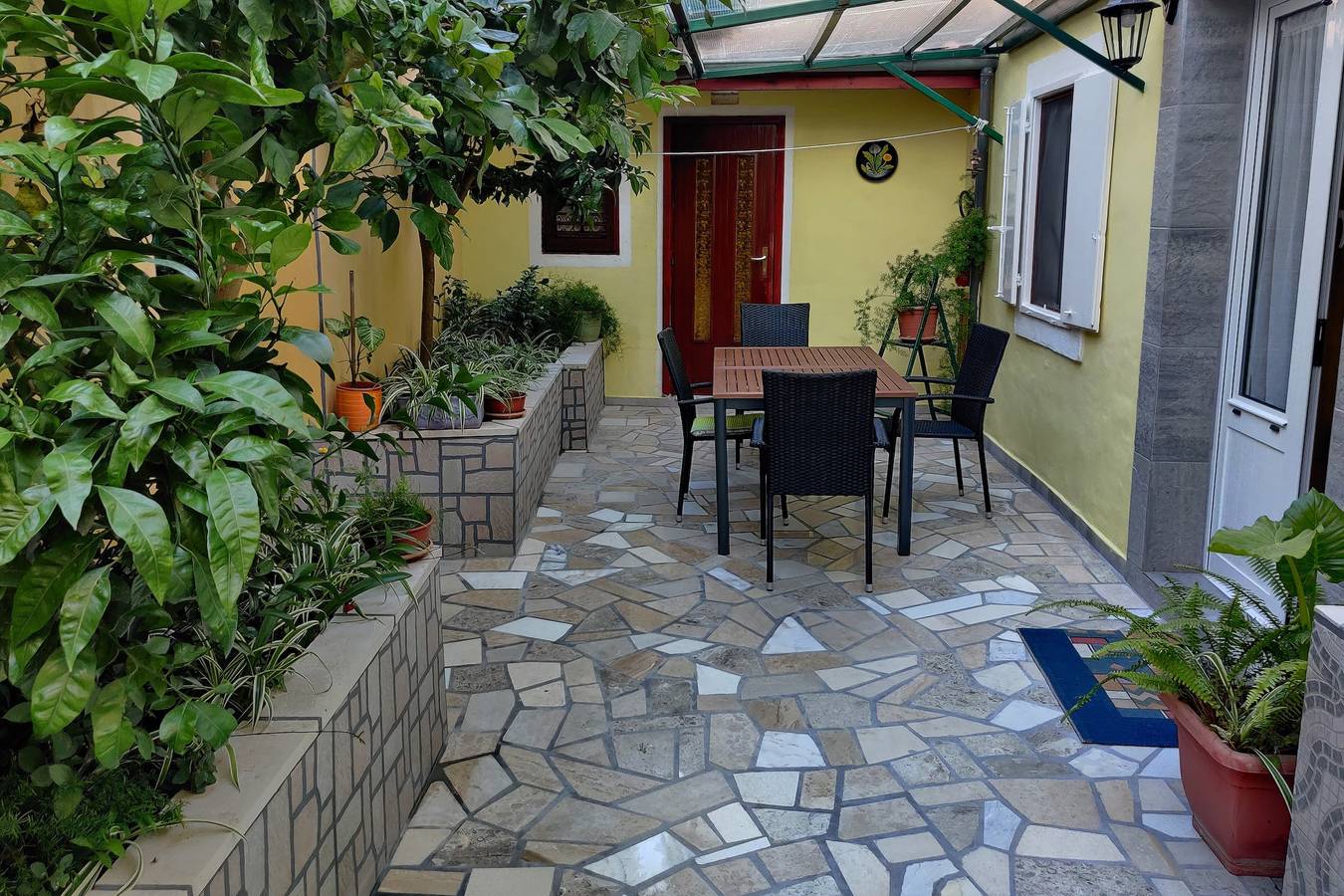 Ganze Wohnung, 2-Zimmer-Ferienwohnung mit Klima Veli Losinj, Losinj A-24154-a in Veli Losinj, Kvarner Inseln
