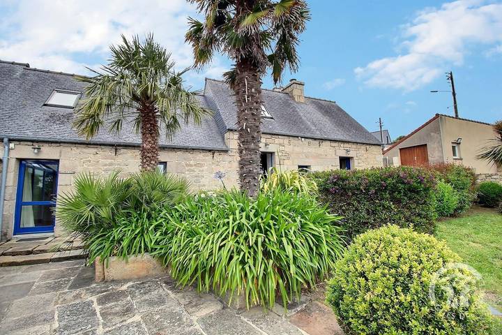 Gîte pour 3 personnes, avec Terrasse ainsi que Jardin et Vue dans Île-Grande