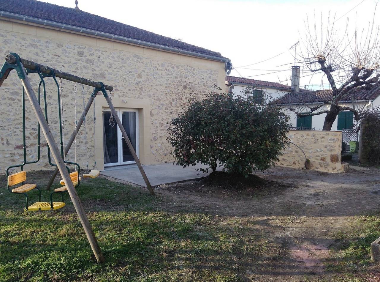 Appartement entier, Gîte Martine Studio 36m² à Langon 4 personnes in Langon, Région de Langon