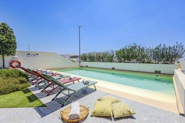 Villa for 10 Guests in Ragusa, Ragusa Province, Picture 1