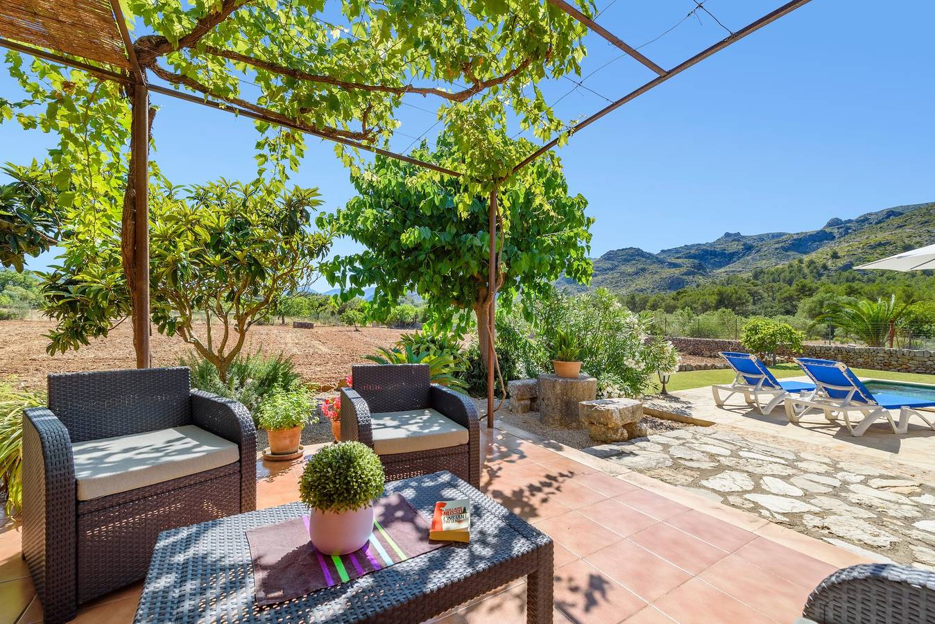 Hübsche Finca mit Pool, Klimaanlage und Garten; Parkplätze vorhanden in Pollença, Mallorca Norden