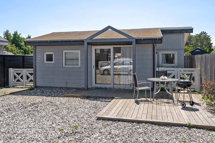 Ferieudlejning for 4 personer, med terrasse i Hasmark Strand