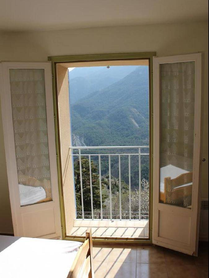 Appartement entier, Two-Bedroom Apartment in Le Mas, Région de Cannes