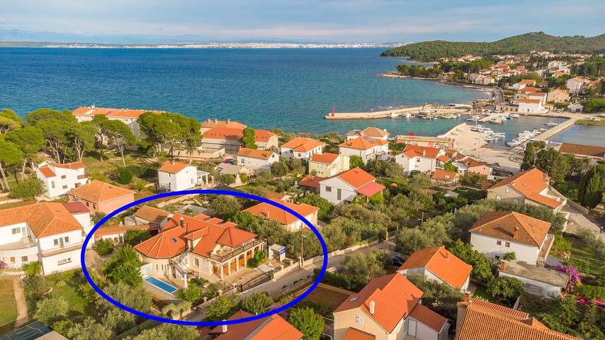 Casa vacanza per 10 persone, con terrazza, con animali domestici - 1