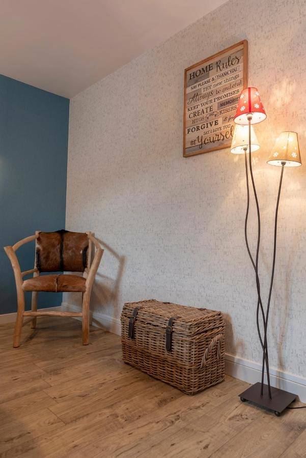 Hôtel pour 2 personnes, avec Terrasse et Jardin dans Valserhône - 3