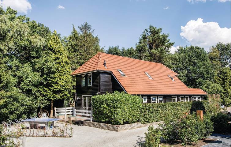 Ferienhaus für 16 Personen, mit Terrasse und Garten in Overijssel