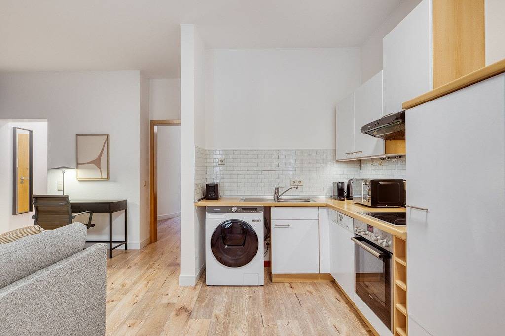 Ganze Wohnung, Renovated Grund 1Br nr bus station, by Blueground in Luxemburg (Stadt), Luxemburg