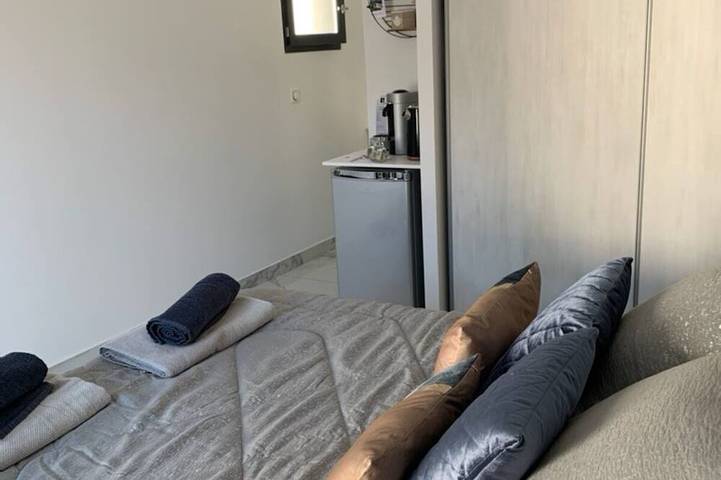 Chambre d’hôte pour 2 personnes, avec piscine à Peypin - 3