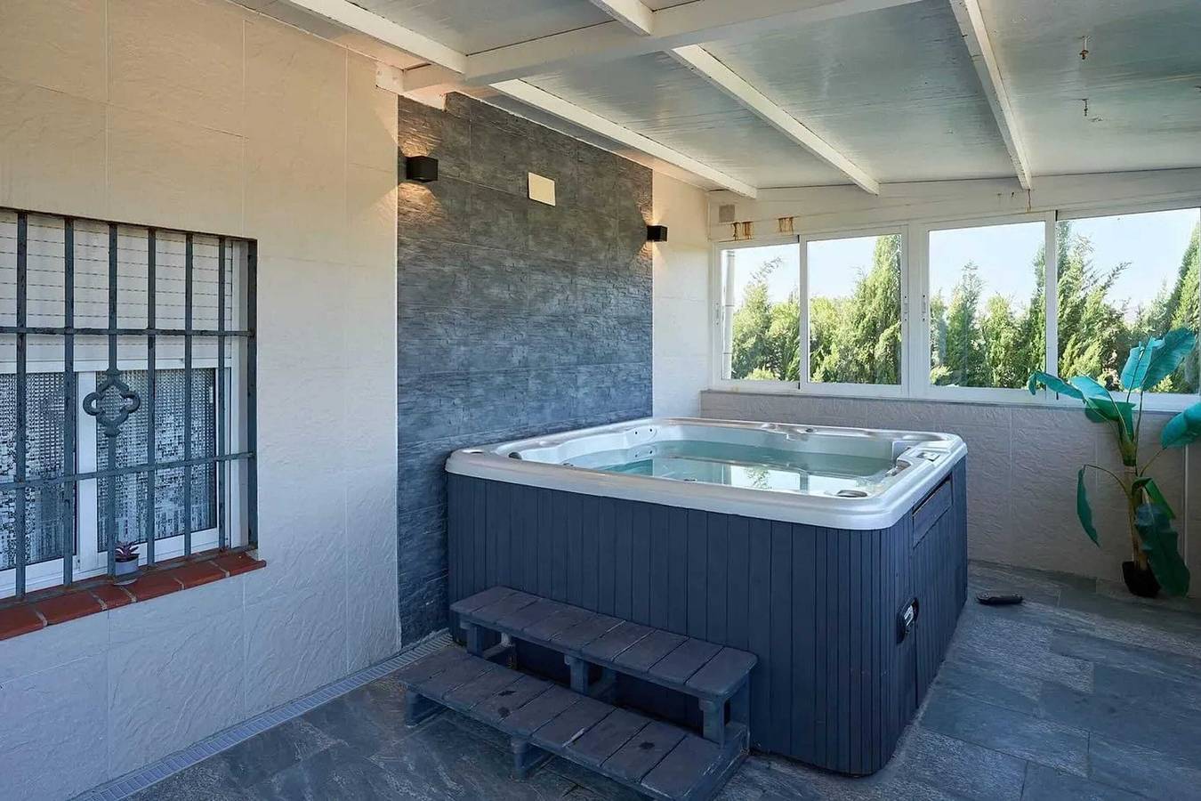 Villa contemporánea en Atarfe con piscina privada y vista a la montaña in Atarfe, Provincia de Granada