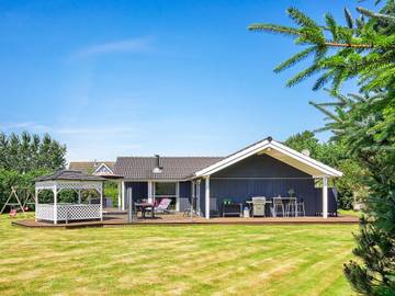 Ferienhaus für 8 Personen, mit Terrasse, kinderfreundlich in Balka Strand