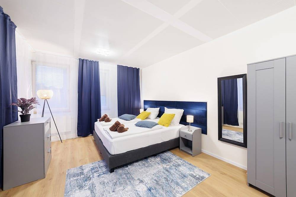 Ganze Wohnung, Big New 6Rms Flat/150m2 City Center Prime Location in Charlottenburg Berlin, Berlin
