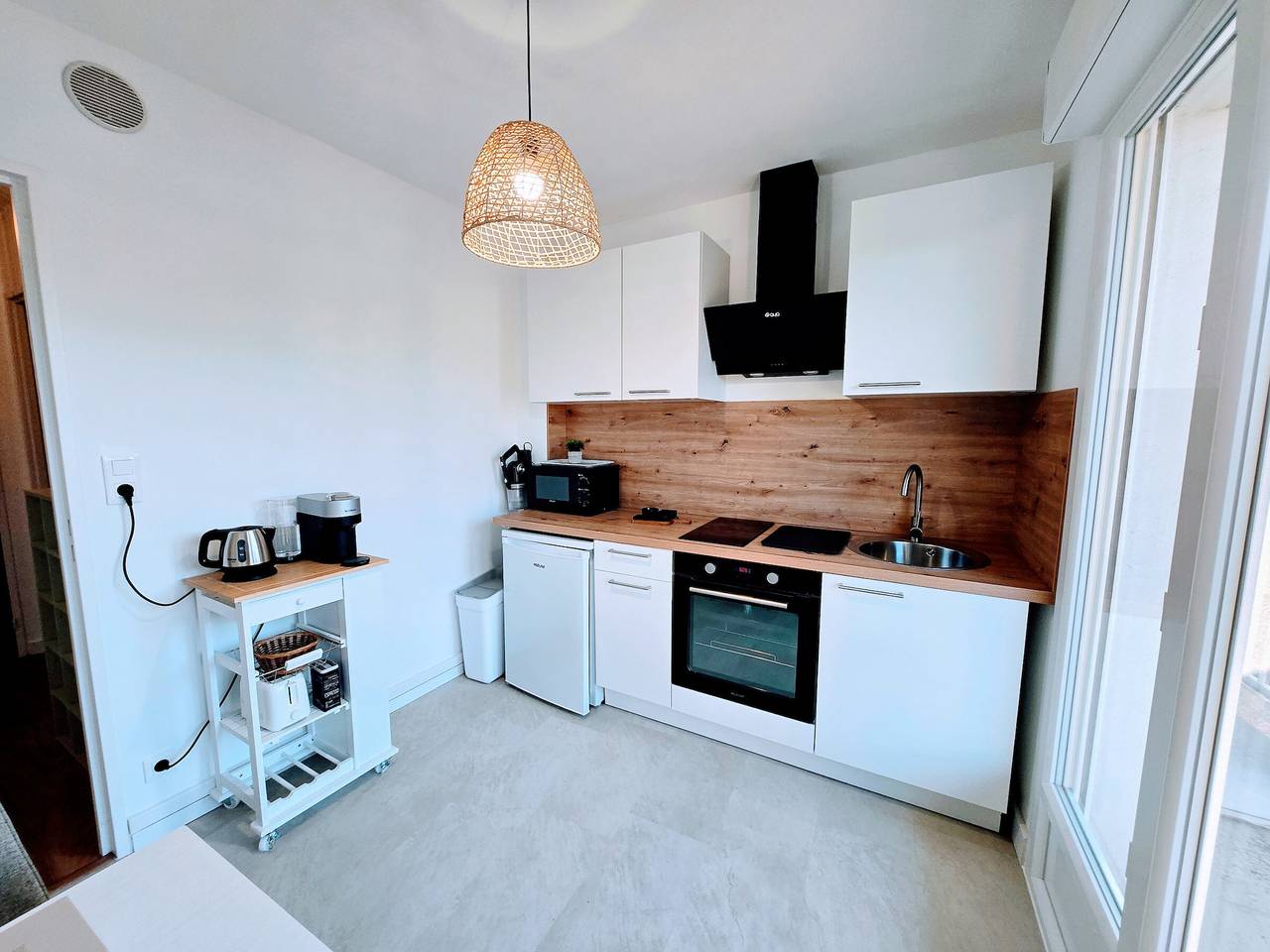 Studio entier, Studio avec Balcon, Parking, Proche Centre in Auxerre, Région d'Auxerre