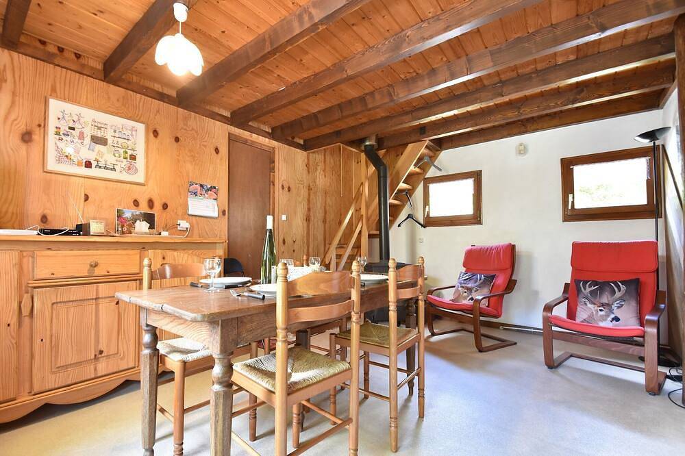 Chalet au calme avec jardin in Saint-Quirin, Sarrebourg