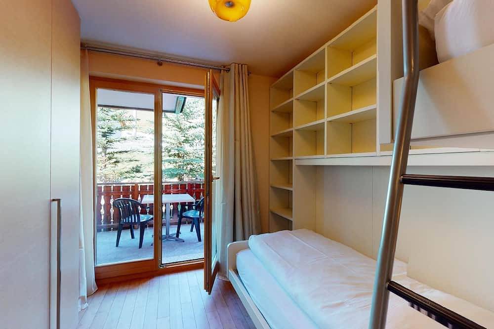 Ganze Wohnung, Modern 3½ room flat on the ground floor, approx. in Madulain, Sankt Moritz