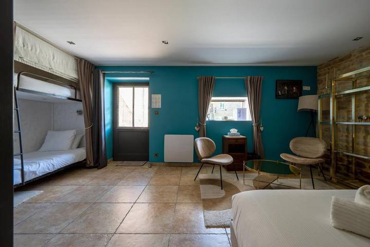 Chambre d’hôte pour 2 personnes, avec jacuzzi ainsi que piscine et jardin, animaux acceptés à Plottes - 2