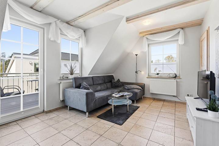Ganze Wohnung, Schöne zentrumsnahe Ferienwohnung für 2 Personen! in Zingst, Fischland - Darß - Zingst