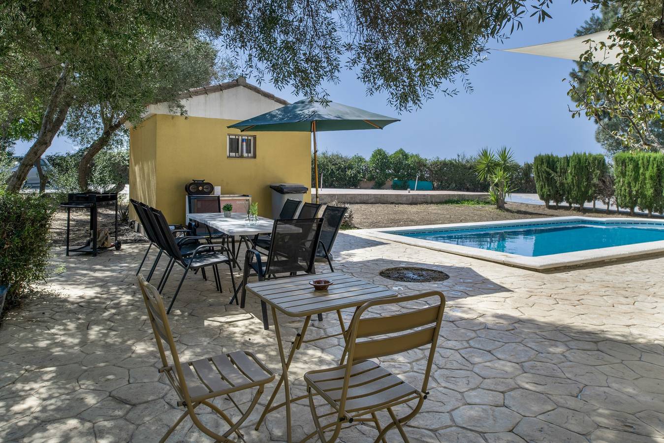 Holiday Home 'Independiete Con Piscina' with Mountain View, Wi-Fi and Air Conditioning in Chiclana de la Frontera, Costa de la Luz