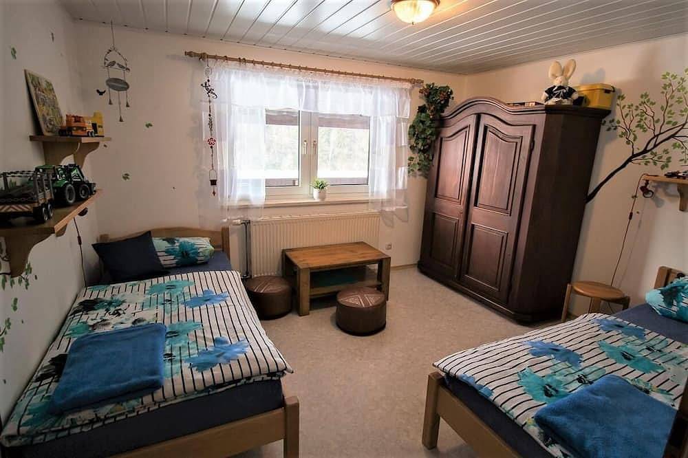 Ganze Wohnung, Ferienwohnung mit großem Westbalkon in Hohenau, Ostbayern