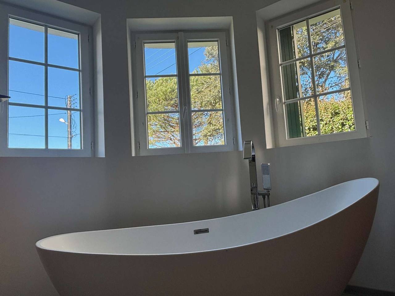 Appartement entier, Appartement 3 chambres à Royan avec parking près de la plage in Pontaillac, Royan