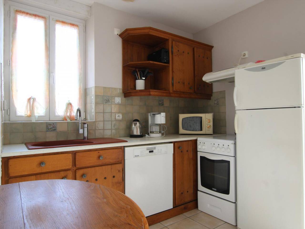 Charmante maison en pierre proche mer avec jardin et Bbq in Heugueville-sur-Sienne, Région de Coutances