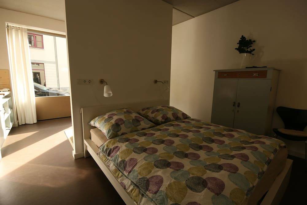 Ganze Wohnung, Kleines, stilvolles Gästeapartment mitten in Weimars historischer Altstadt. in Weimar, Weimarer Land