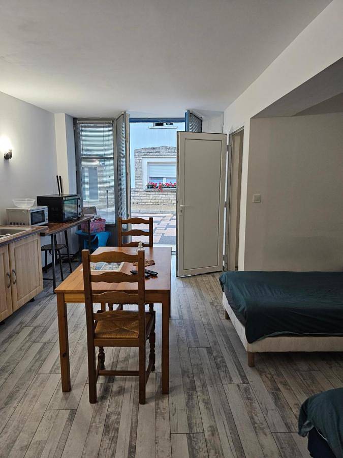 Appartement entier, Studio in Fains-Véel, Région de Bar-le-Duc
