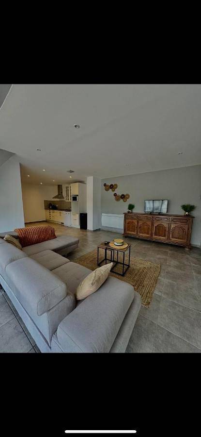 Gîte pour 4 personnes, avec balcon à Pommeuse