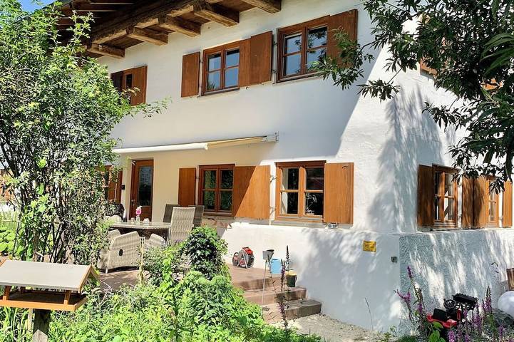 Ferienhaus für 12 Personen, mit Terrasse und Garten sowie Sauna und Pool, mit Haustier in Dietmannsried