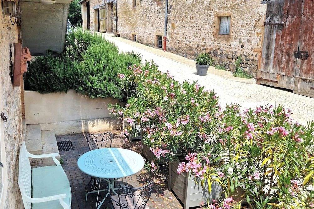 Ganze Wohnung, Charmantes Appartement 2 km von Cluny in Cluny, Mâcon und Umgebung