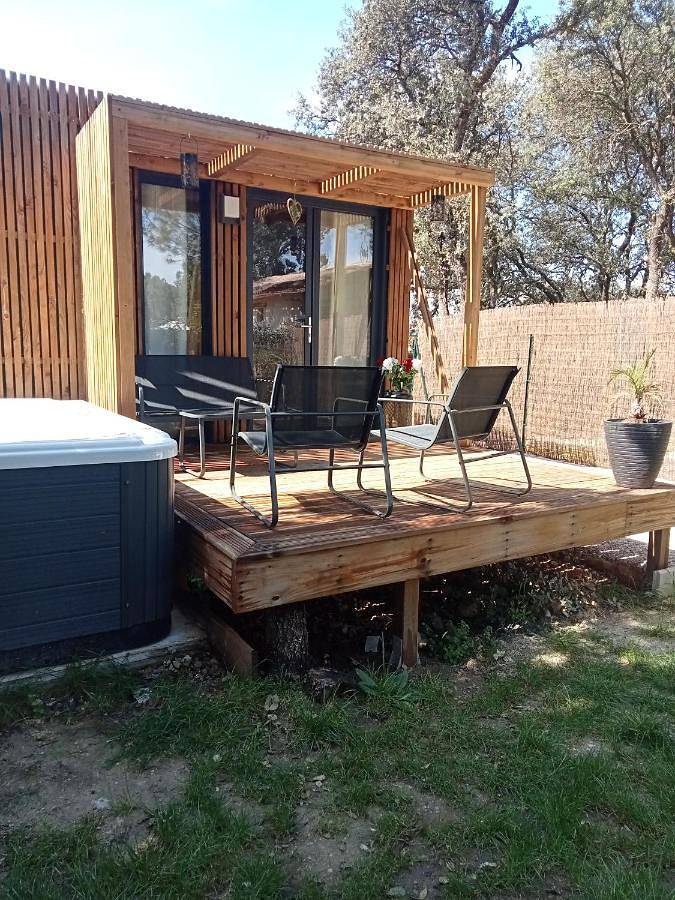 One-Bedroom Chalet in Mazan, Parc naturel régional du Mont-Ventoux