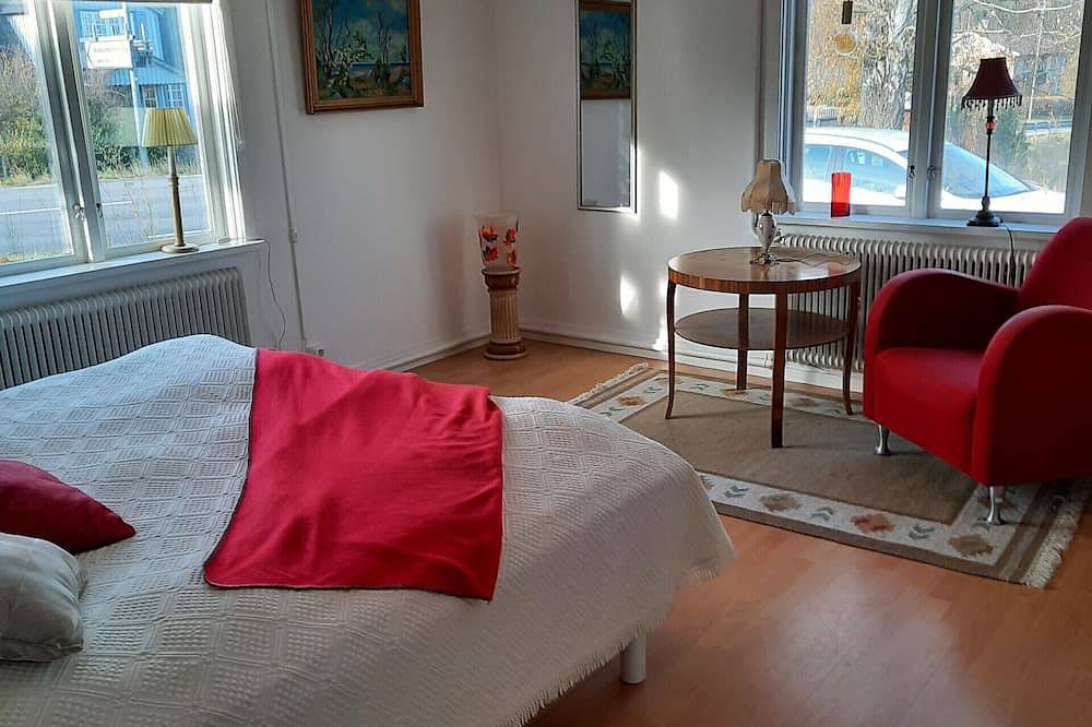 Ferienhaus mit Panoramablick über den See in Holmsjö, Schwedische Ostsee