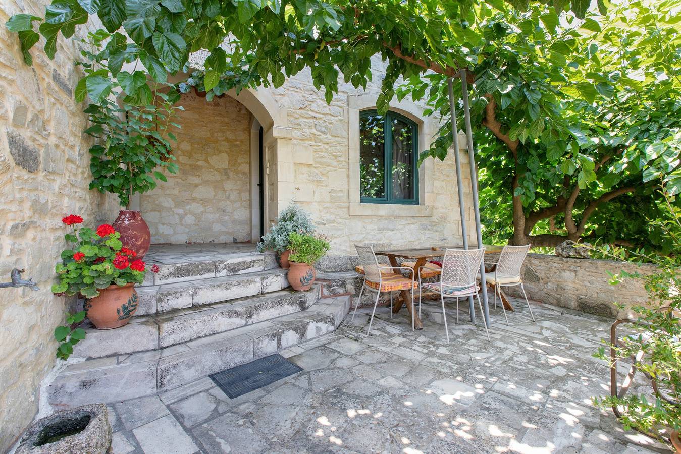 Casa di campagna 'Vila Aloni' con terrazza privata, Wi-Fi e aria condizionata in Alfa, Rethymno e dintorni
