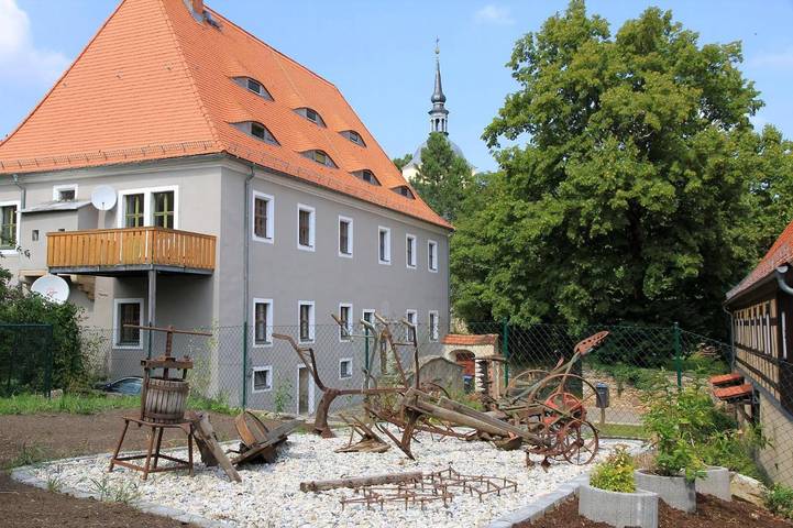Ferienwohnung für 3 Personen, mit Terrasse und Garten