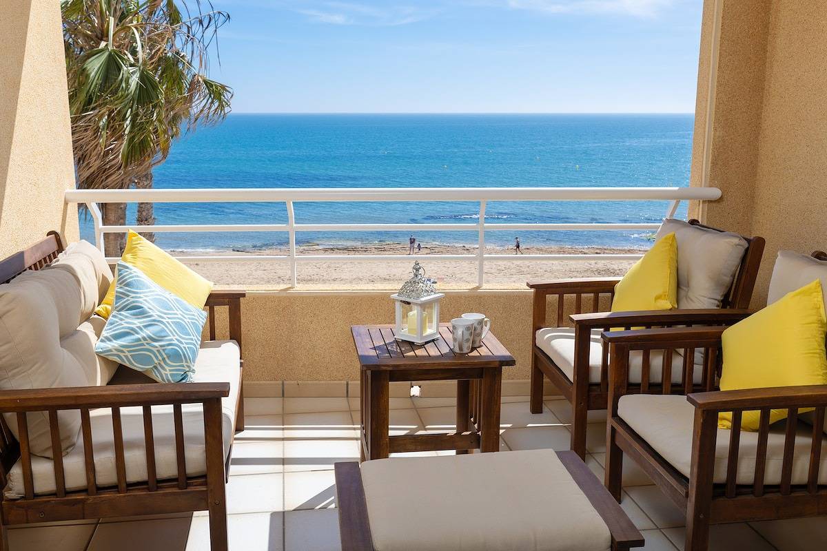 Entire apartment, Feel at Home by Fidalsa in Torrevieja, Costa Blanca