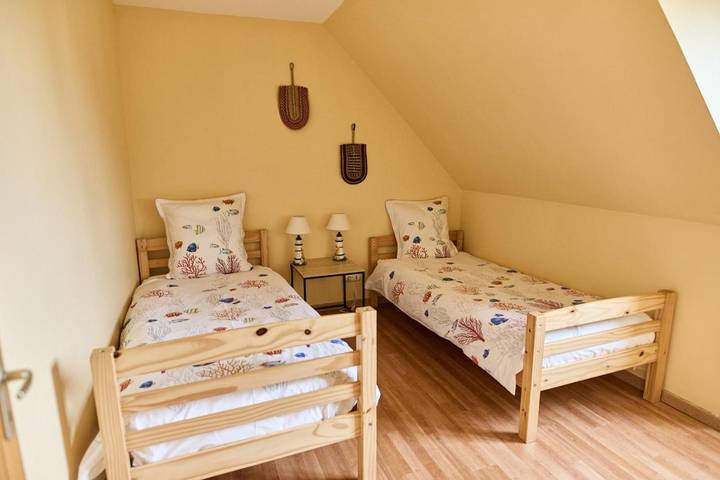 Location de vacances pour 10 personnes, avec jardin ainsi que vue et terrasse dans Colembert - 2