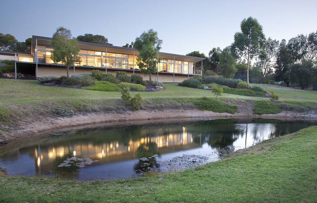 ★ Tresor-Trove - modern, künstlerisch mit riesigen erhöhten Deck - erstaunlich ★ in Yallingup, Western Australia