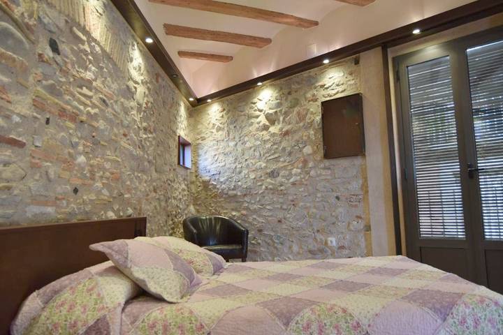 Hotel para 5 personas, con jardín - 1