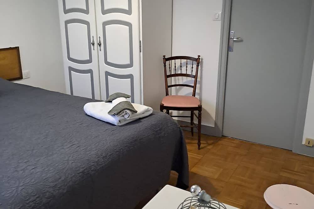 Entire apartment, T2 Centre Ville Idéal Pour Visiter Limoges Sans Voiture in Limoges, Limoges region